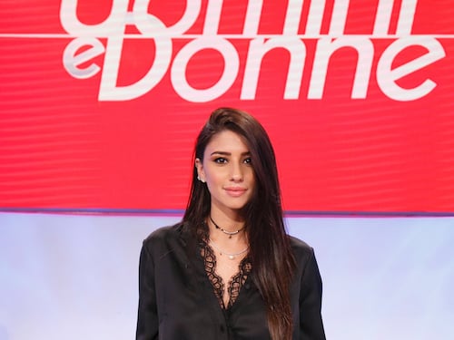 Uomini e donne, la nuova tronista Angela: "Non amo i piacioni"