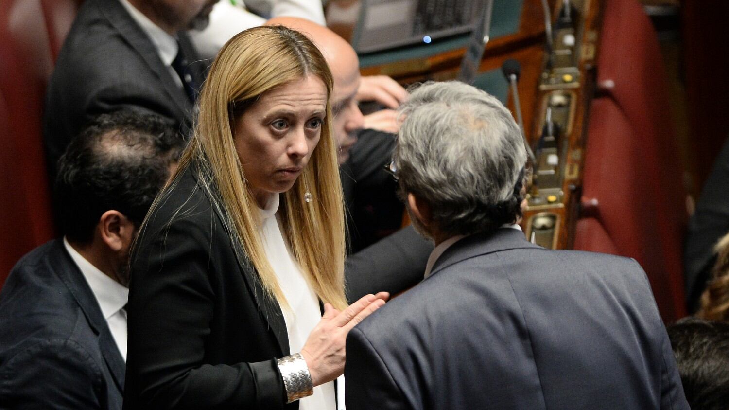 Giorgia Meloni: "Salvini come un generale e si consegna al nemico"