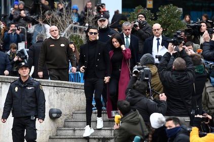 Cristiano Ronaldo e Georgina Rodriguez a Madrid: ecco gli scatti della coppia 1