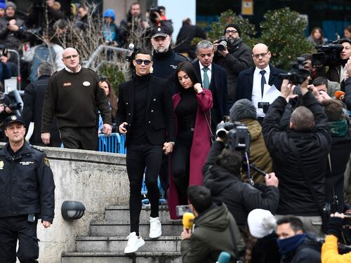 Cristiano Ronaldo e Georgina Rodriguez a Madrid: ecco gli scatti della coppia