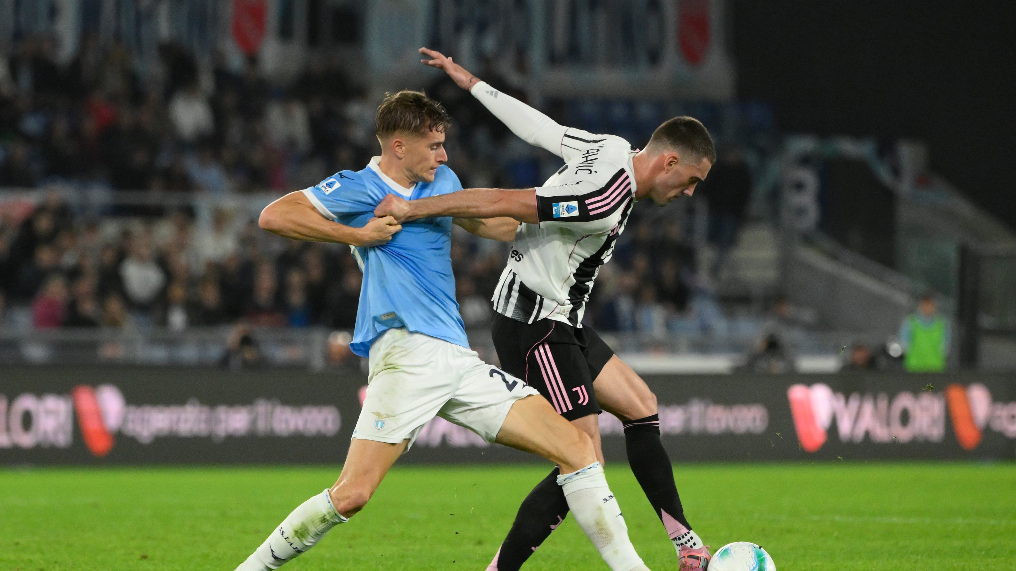La Lazio batte 1-0 una Juventus troppo rinunciataria: basta la rete di Basic