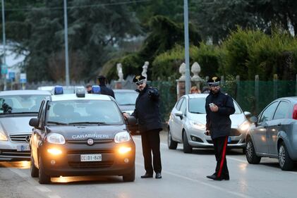 Ferrara, coniugi massacrati dal figlio e dall'amico 4