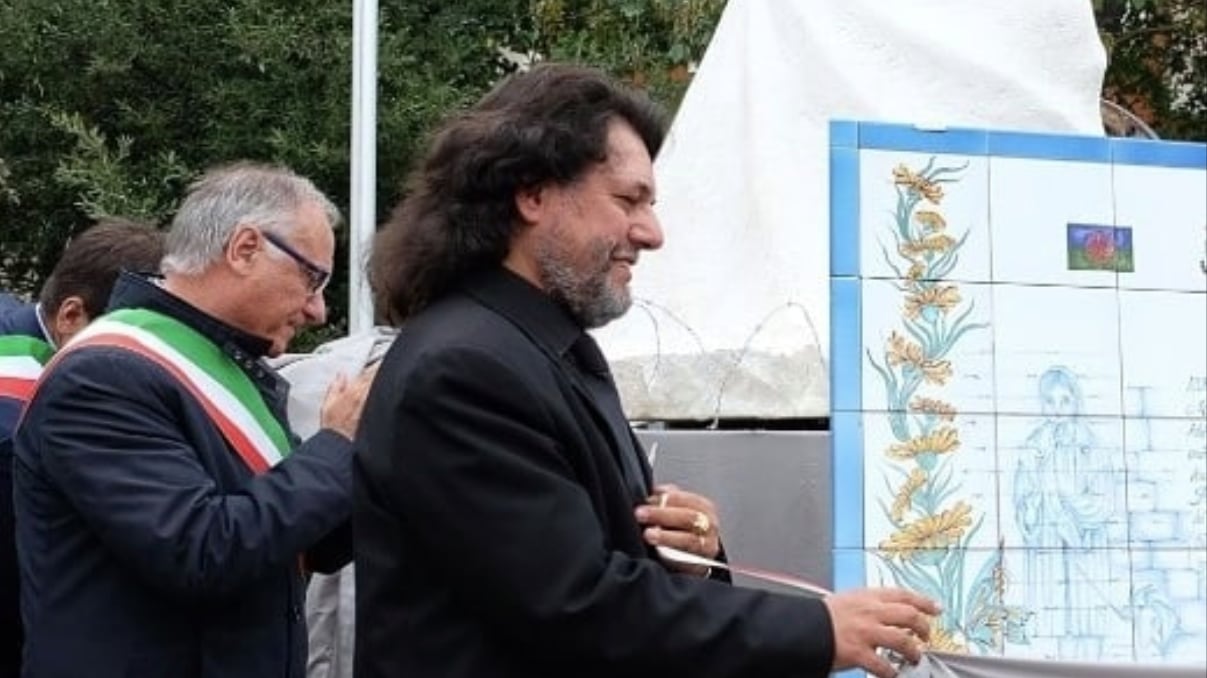 Mattarella nomina il primo rom commendatore della Repubblica: è il padre di una sardina