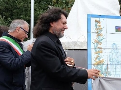 Mattarella nomina il primo rom commendatore della Repubblica: è il padre di una sardina