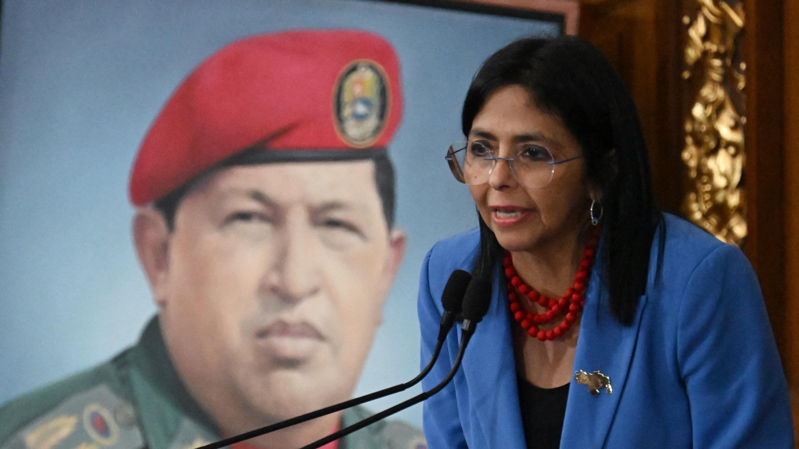 Delcy la "brutta" odiata ma decisiva. La zarina del greggio ha "tradito" Maduro