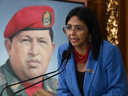 Delcy la "brutta" odiata ma decisiva. La zarina del greggio ha "tradito" Maduro