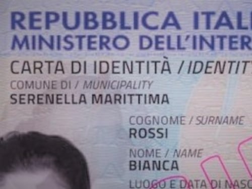 Carta d'identità, milioni di documenti non saranno più validi: ecco da quando