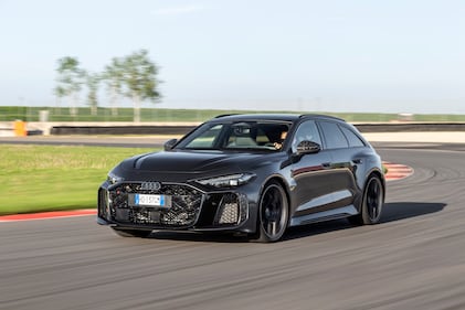 Audi RS5 Avant: le foto della prova su strada 17