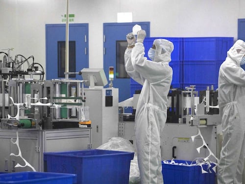 Incubo virus e laboratori: perché si rischia una nuova pandemia