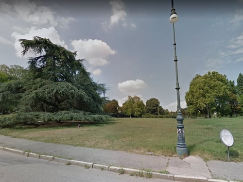 Torino, aggredisce donna nel parco e tenta di stuprarla: preso gambiano