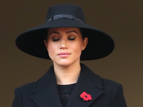 La Royal Family chiede a Harry e Meghan di calmarsi
