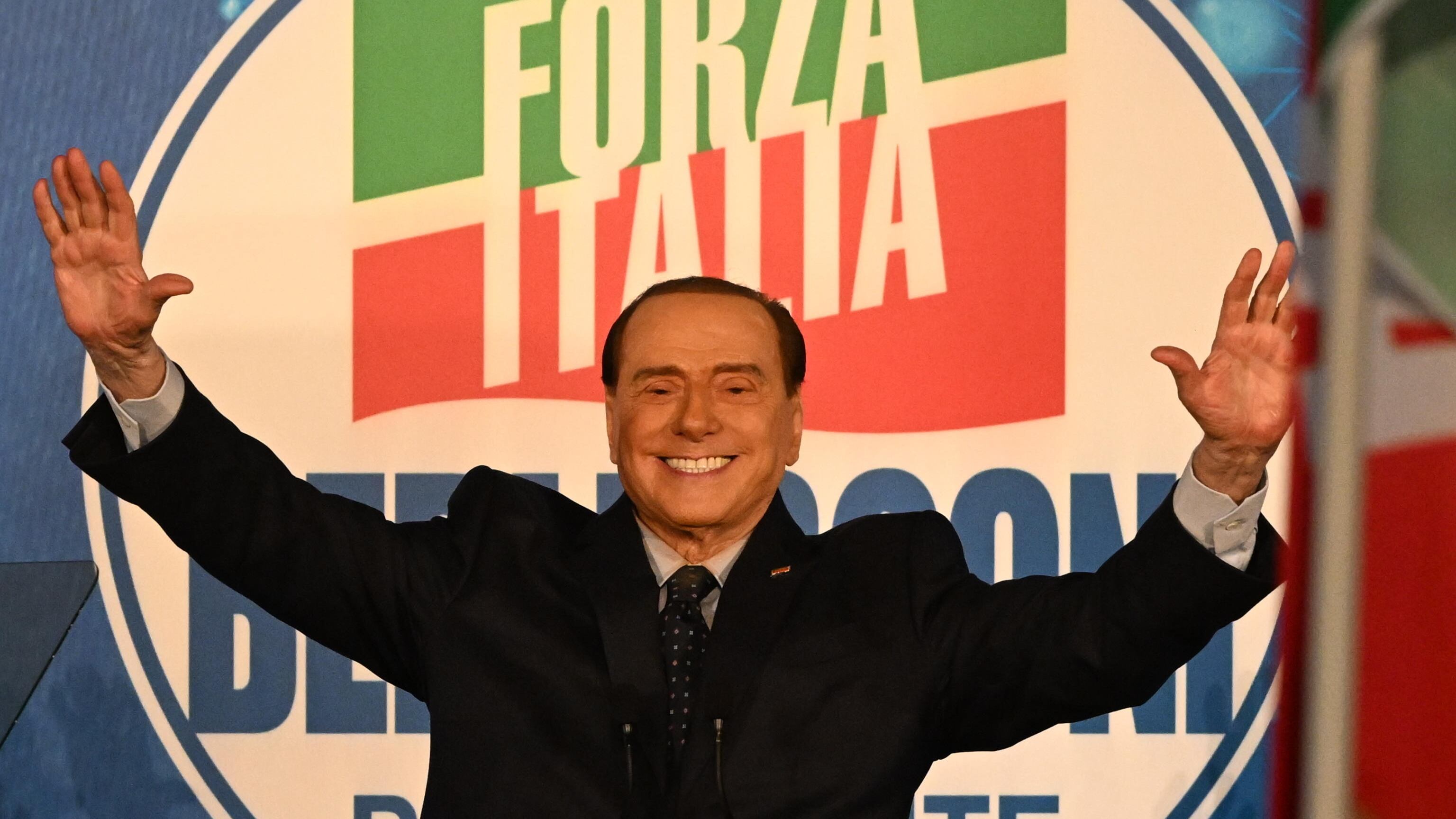 Berlusconi rilancia il Sud con il Ponte e l’alta velocità