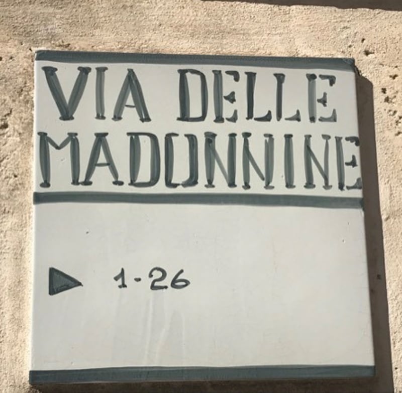 Madonna sexy in Puglia 8