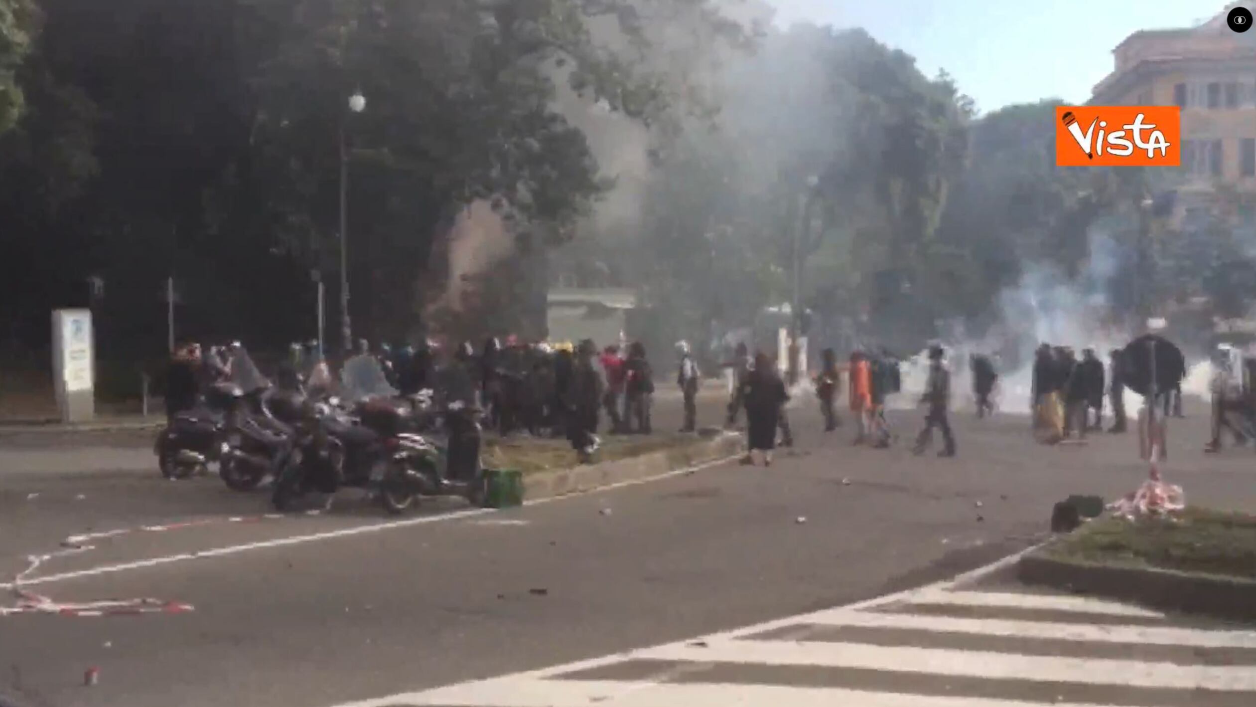 Genova, pm aprono due inchieste contro poliziotti e antifascisti