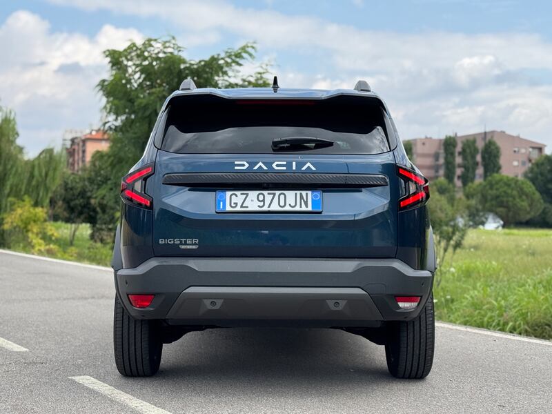 Dacia Bigster Hybrid: guarda la gallery del nuovo SUV ibrido full 5