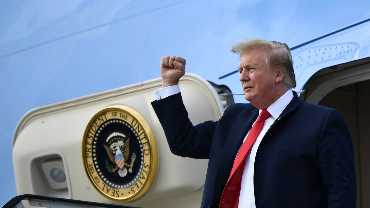 Ai ferri corti con Pelosi e dem. E Trump "ribalta" il tavolo