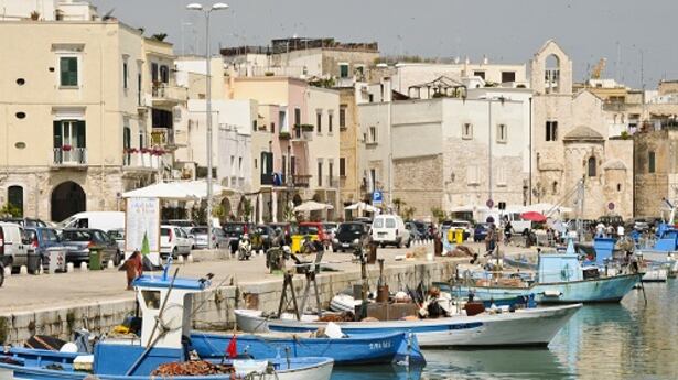 Trani, pescatore spara al suo datore di lavoro: arrestato