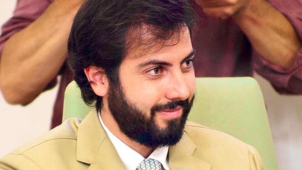 Assaporare l'arte con il valore della lentezza: il viaggio nella bellezza di Roberto Nicolucci