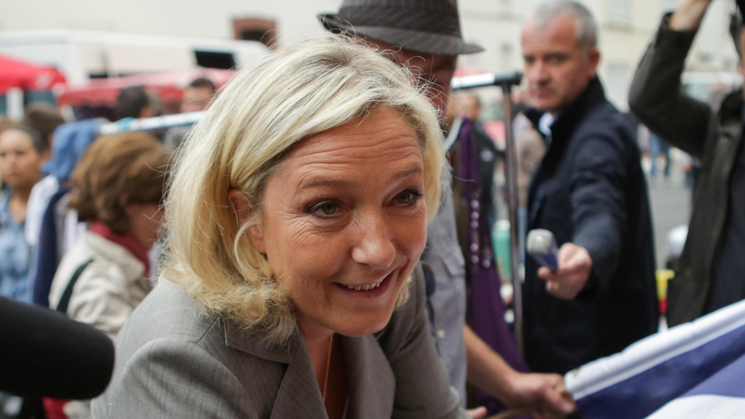 Marine Le Pen: "Sono pronta. Posso prendermi l'Eliseo"