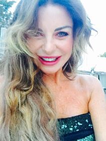 Alba Parietti, topless a Formentera 9