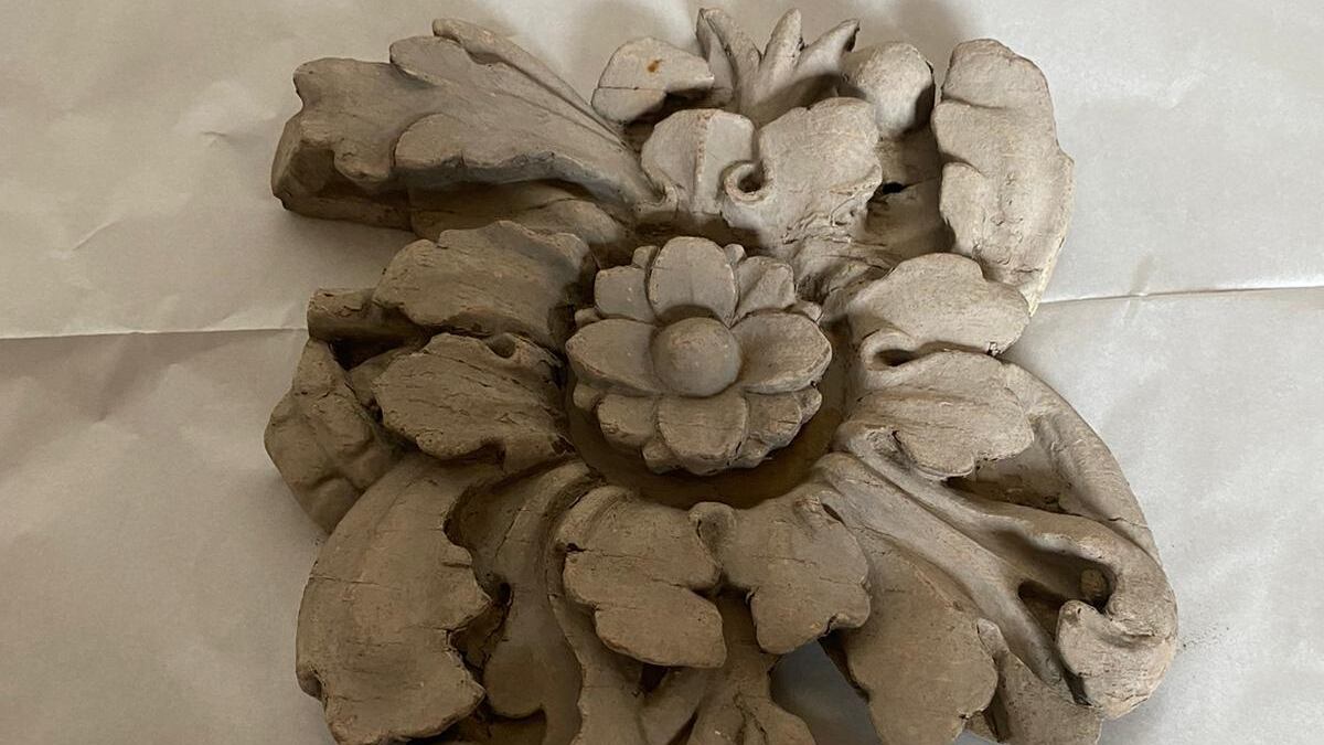 Prato, crolla formella del pulpito di Donatello