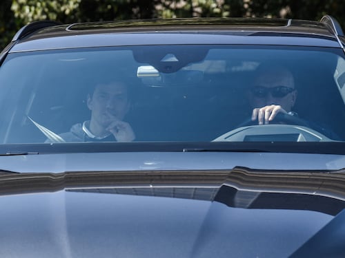 "Sta meglio", "È la strada della rinascita". Gli affetti del Cav sono ottimisti
