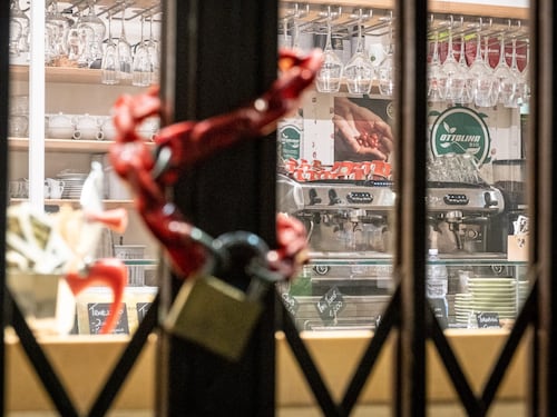 Liguria in arancione, raffica di multe ai ristoranti aperti per San Valentino