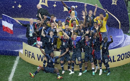 La Francia solleva la Coppa del Mondo: tutte le foto della festa  2