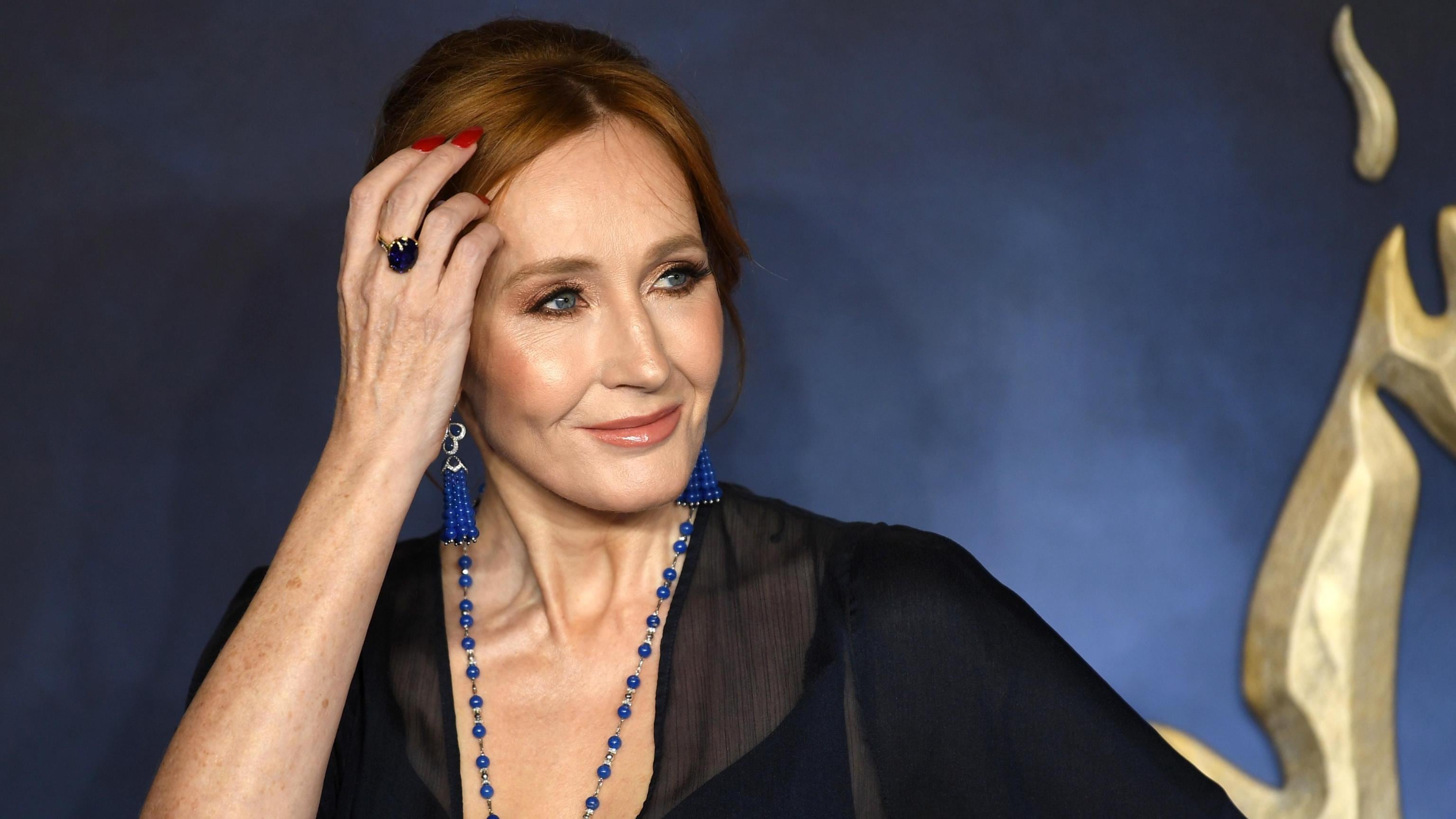 “Il primo premier donna del Labour”. J.K. Rowling affonda il laburista Burnham