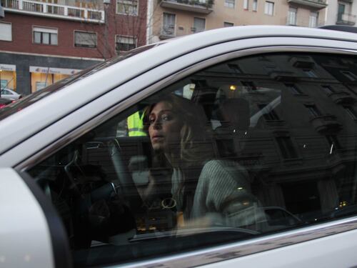 Belen Rodriguez bloccata dai forconi
