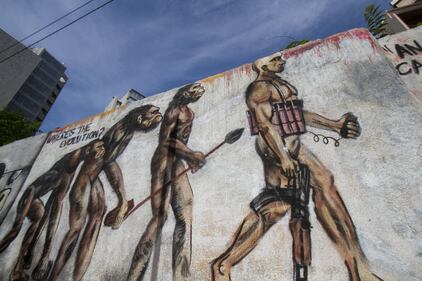Da scimmia a kamikaze: la non-evoluzione a Beirut 5