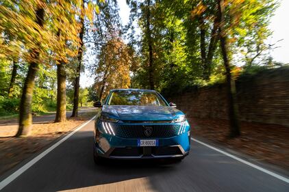 Nuova Peugeot 3008, guarda tutte le foto 18