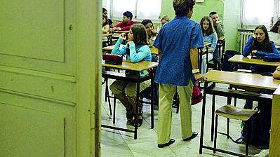 Povera scuola, non prendiamola troppo in giro