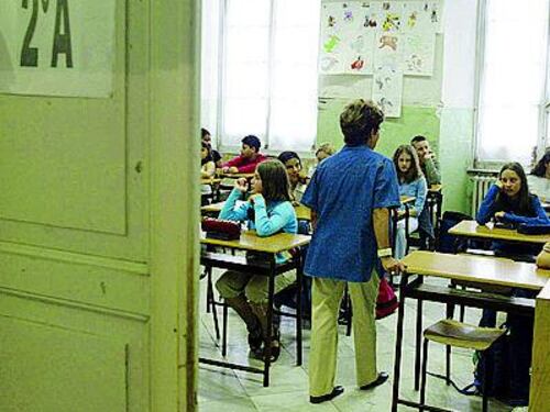 Povera scuola, non prendiamola troppo in giro