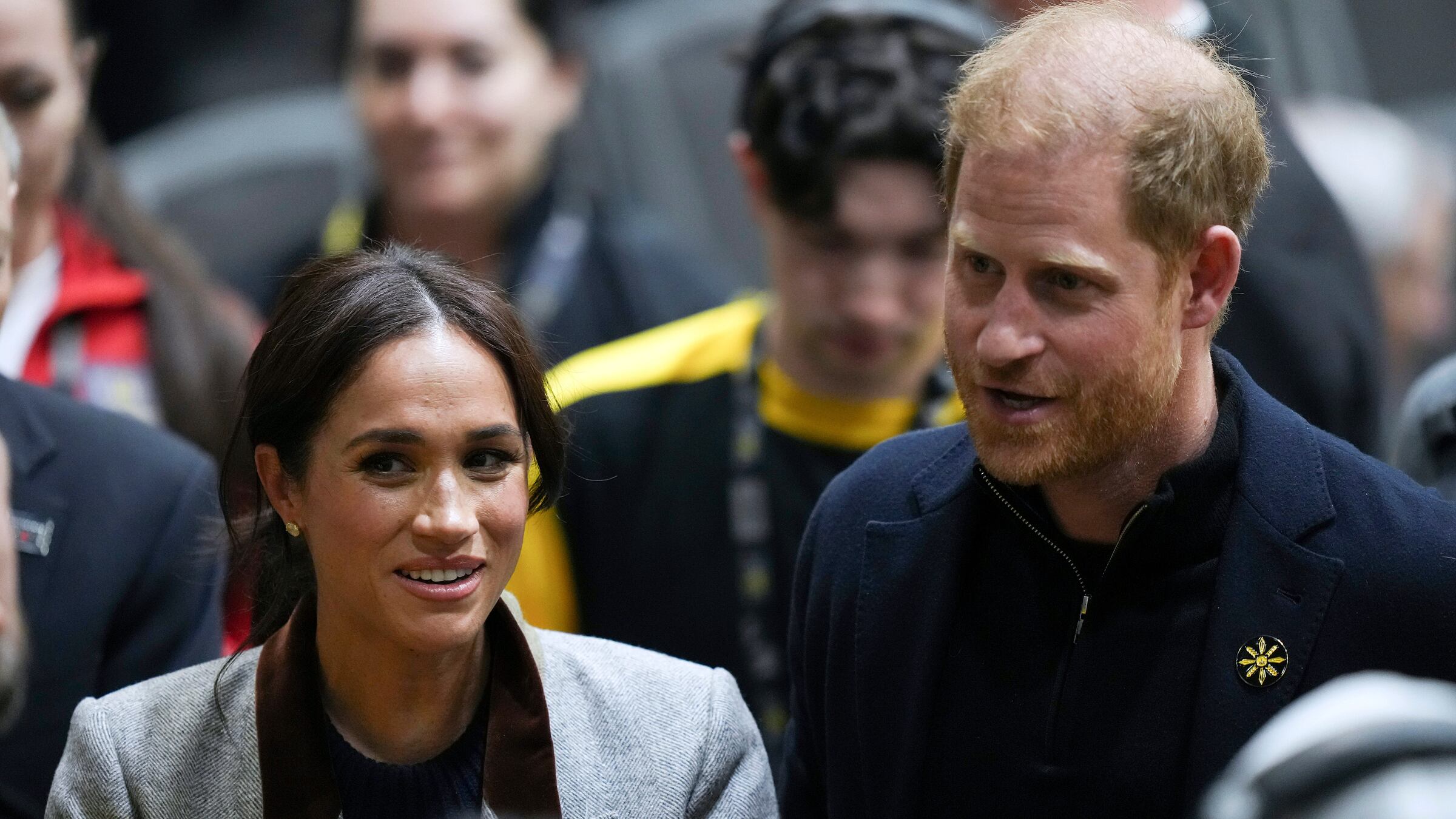 Harry e Meghan cambiano tutto e si affidano a una professionista legata a Bill Gates