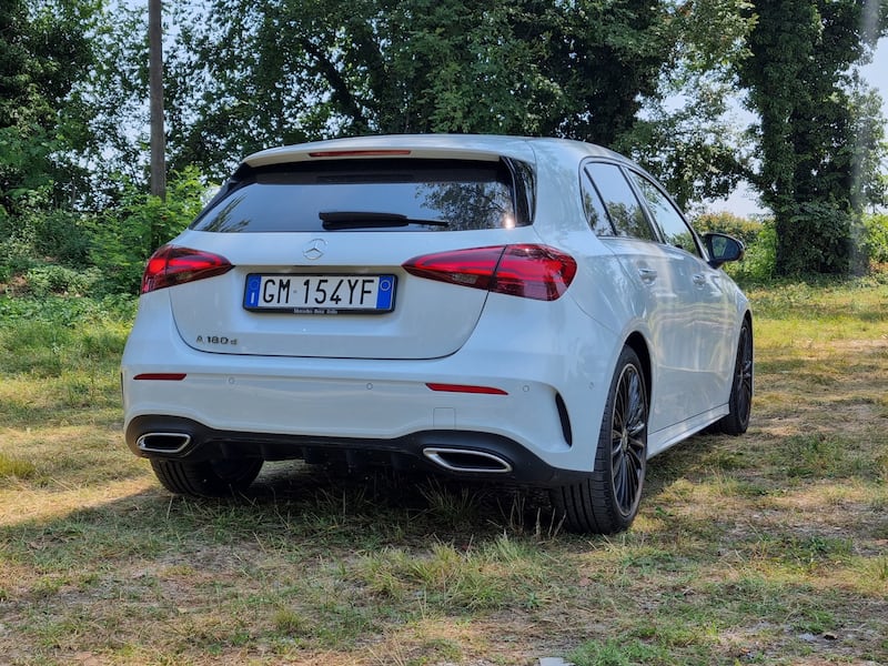 Mercedes Classe A 180d: guarda la gallery della berlina premium 10
