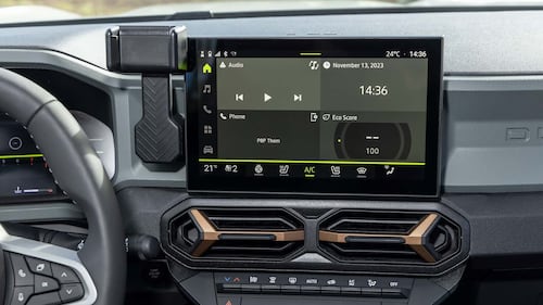 Nuova Dacia Duster 2024, guarda tutte le foto 15