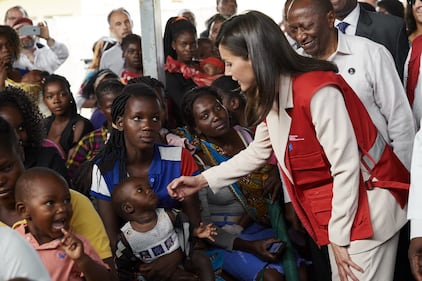 La regina Letizia in visita al Manica Health Center 3
