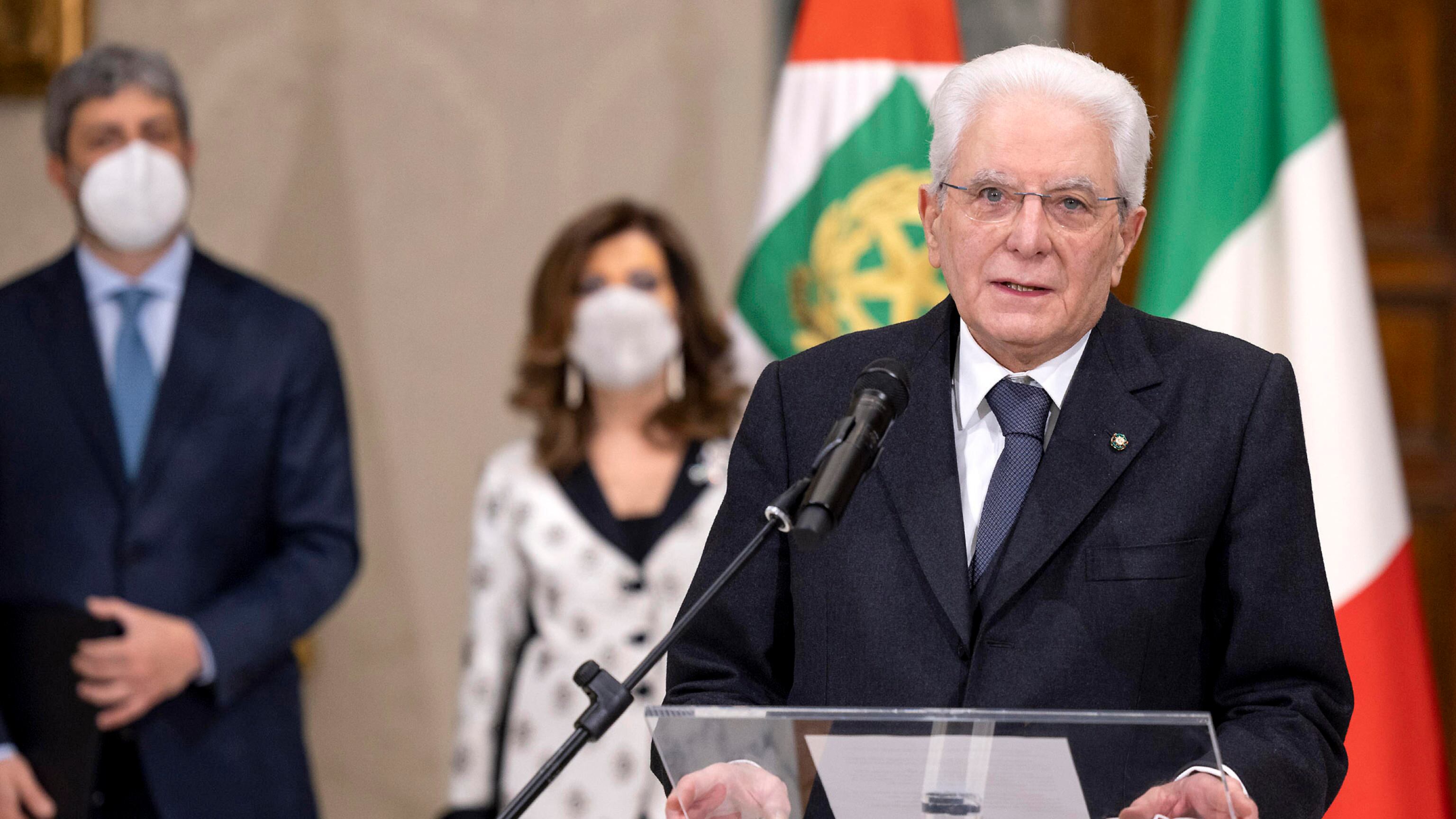 Il plebiscito in aula per Mattarella: con 759 voti diventa il nuovo re della Repubblica