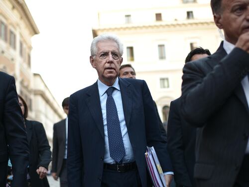 Monti rivede le stime al ribasso. Ma resta ottimista