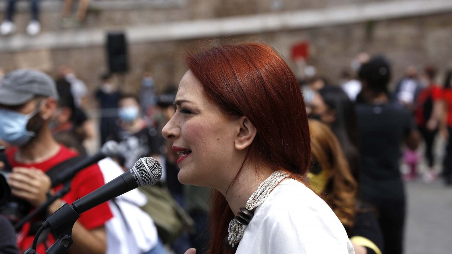 L'ultimo delirio della sardina: "Meloni premier? Lascio l'Italia"