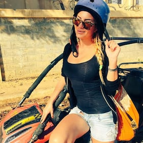 Elena Morali: ecco le foto bollenti in bikini 4