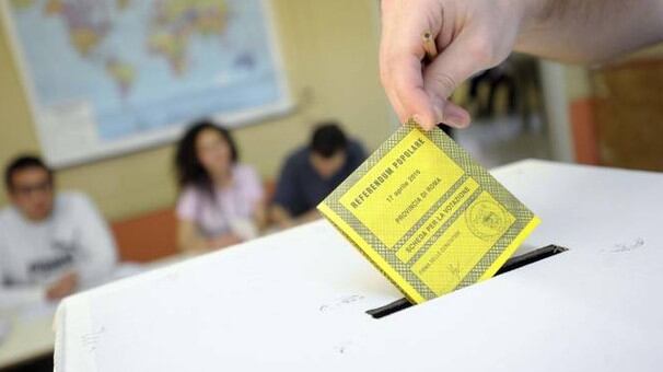 La rossa Emilia teme gli azzurri e blinda le nomine
