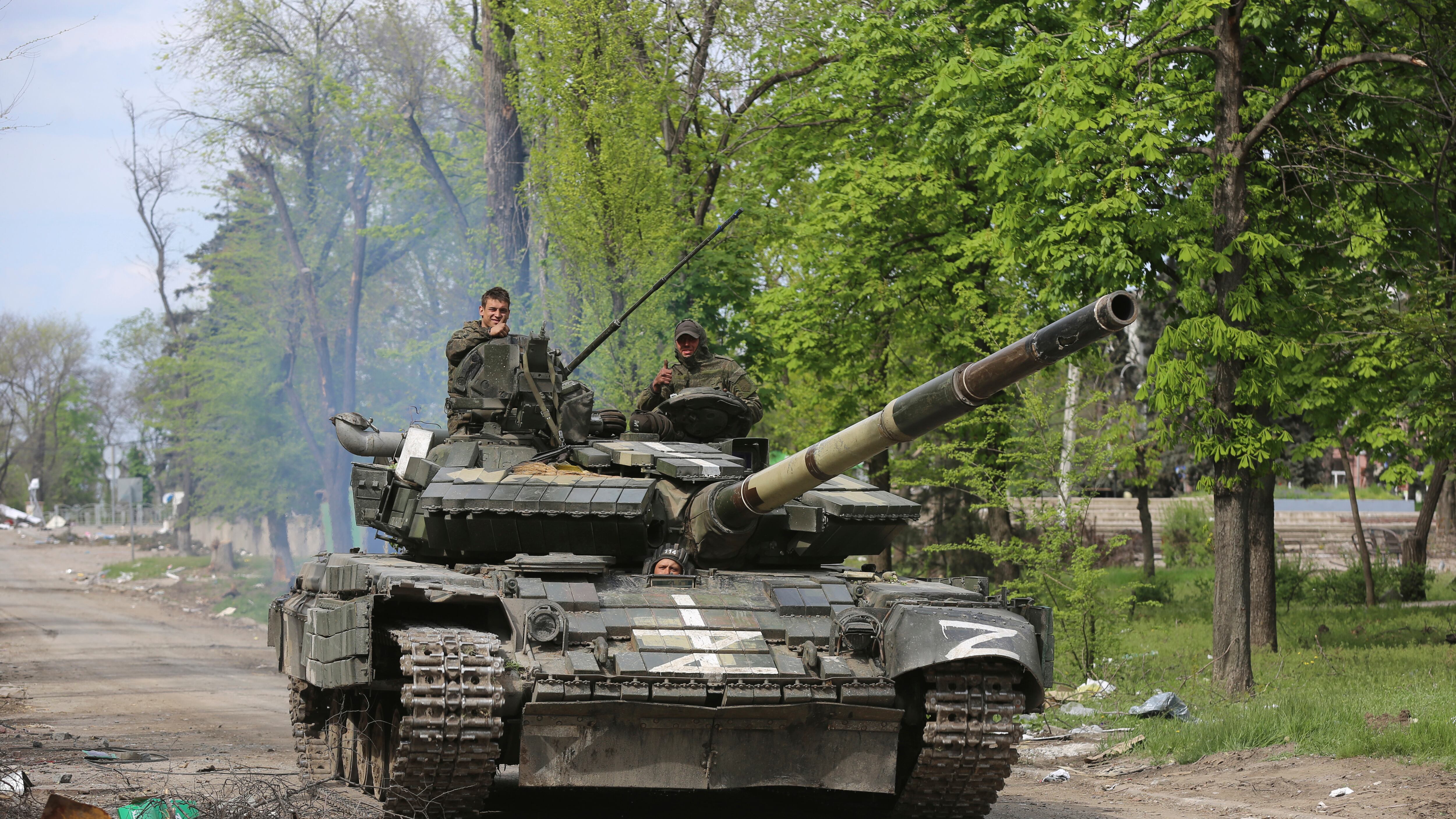 Due ondate contro Kharkiv. Kiev ammette: i russi avanzano