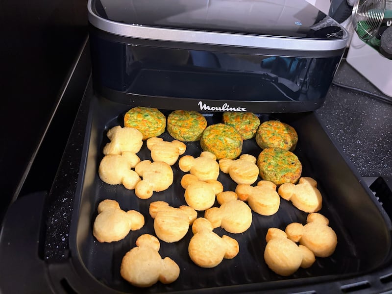 Moulinex Easy Fry XL Surface 4