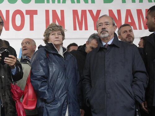 I soliti intrusi si appropriano del mezzo flop