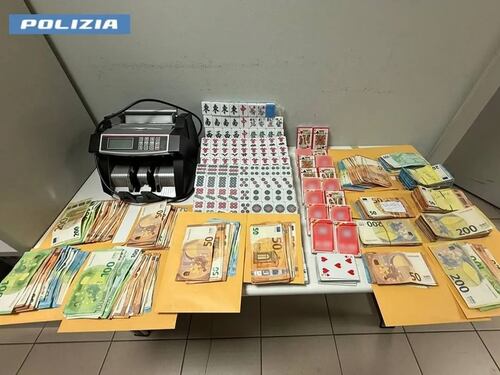 Bisca cinese per il poker in villa alla Bovisasca