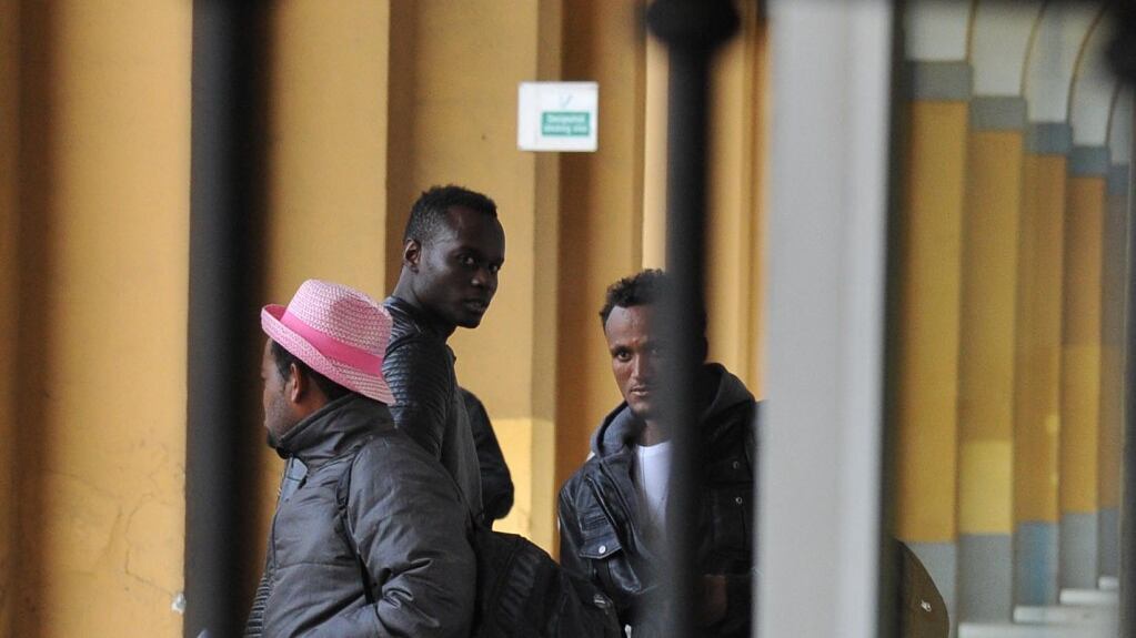 Milano, bando da 10 milioni per mettere i profughi nelle caserme