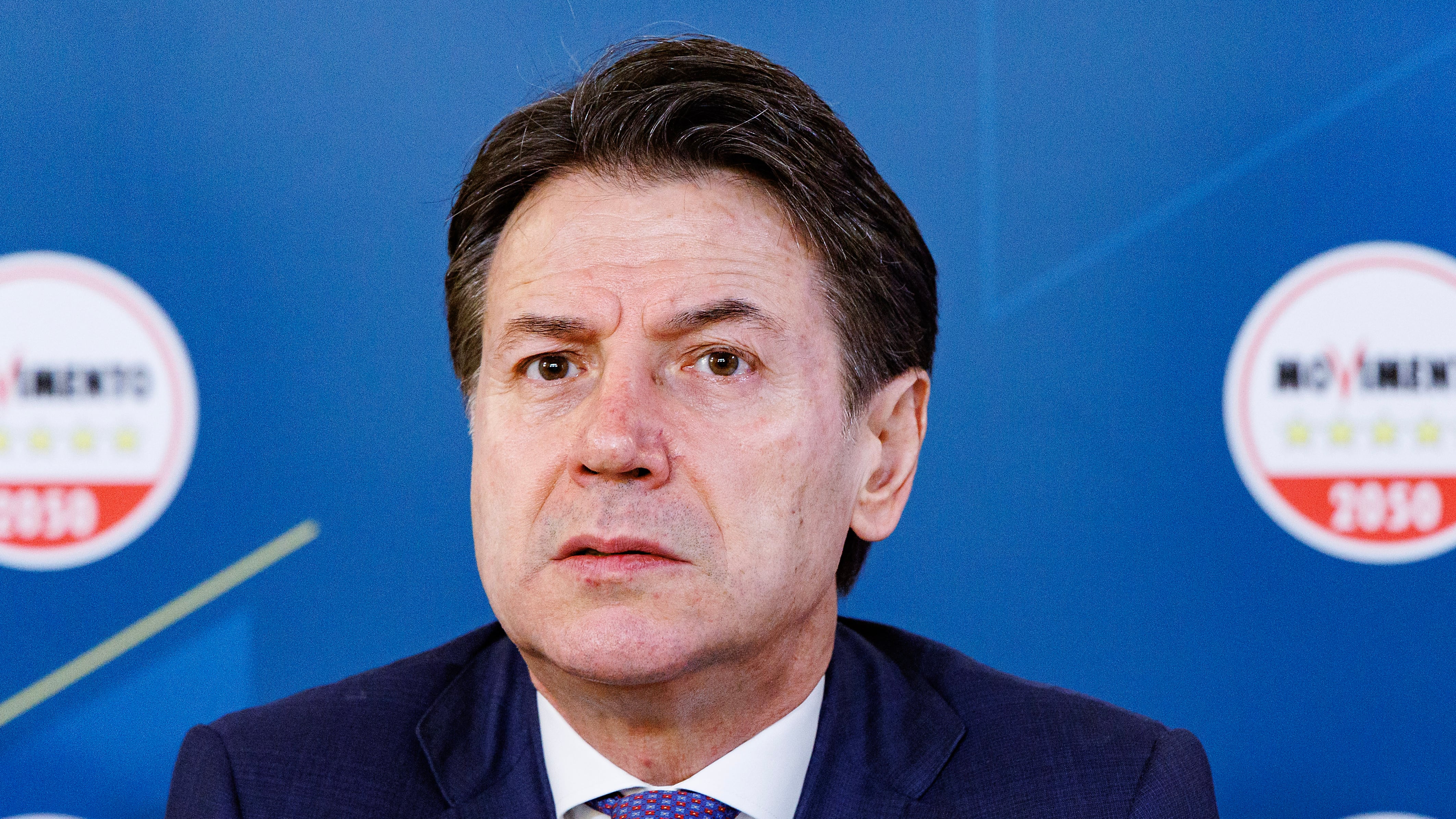 "In Italia miliardi di mascherine erano fuorilegge". Il governo Conte finisce nei guai
