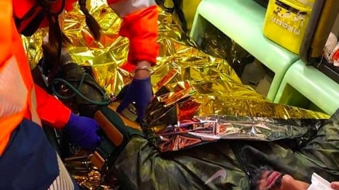 Fabrizio Corona aggredito nella notte dai pusher: "Ho rischiato di morire"